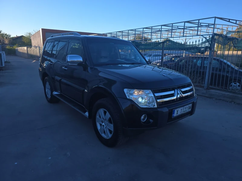 Mitsubishi Pajero, снимка 1 - Автомобили и джипове - 47681326