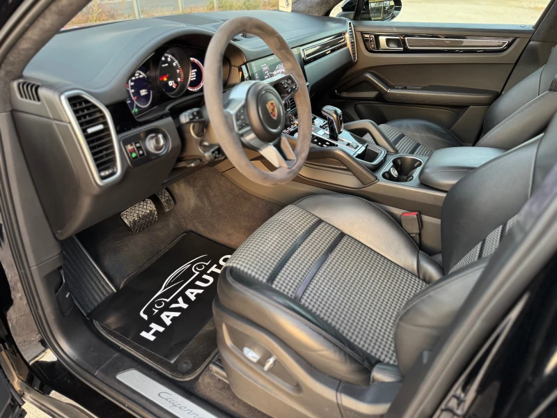 Porsche Cayenne Coupe= 3.0 V6= GT Package= Carbon Pack= , снимка 9 - Автомобили и джипове - 47727642