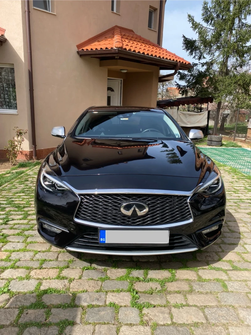 Infiniti Q30 Premium AWD DCT7, снимка 2 - Автомобили и джипове - 49415814