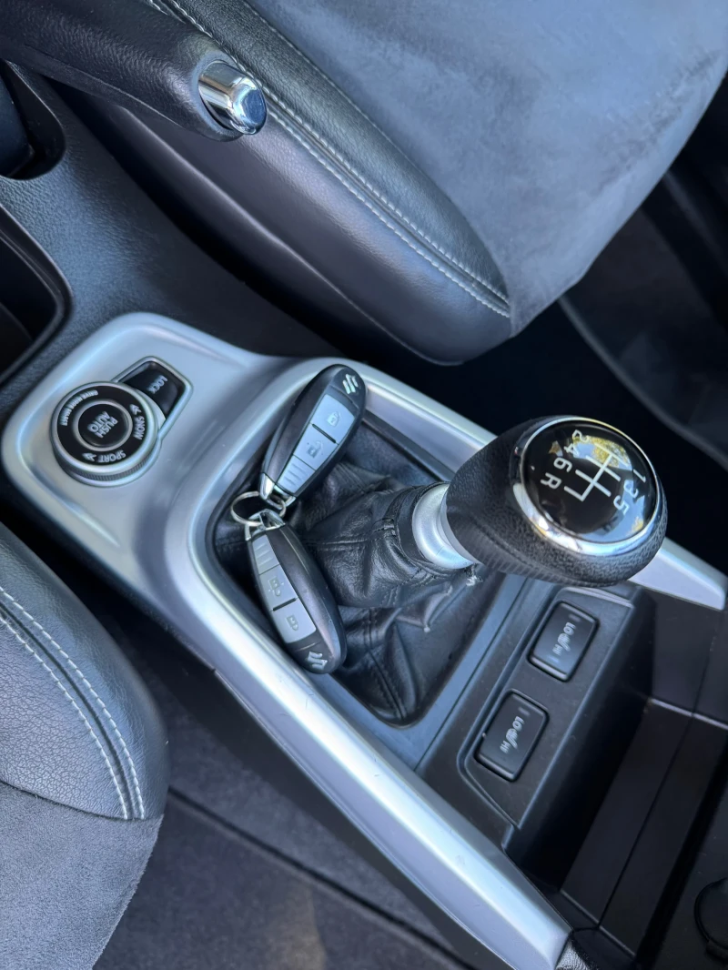 Suzuki Vitara 1.6D.4x4.НАВИ.КАМ.ДИСТРОНИК.ЛЕД.2-КЛЮЧА.КОЖА.6-СК., снимка 17 - Автомобили и джипове - 51775883