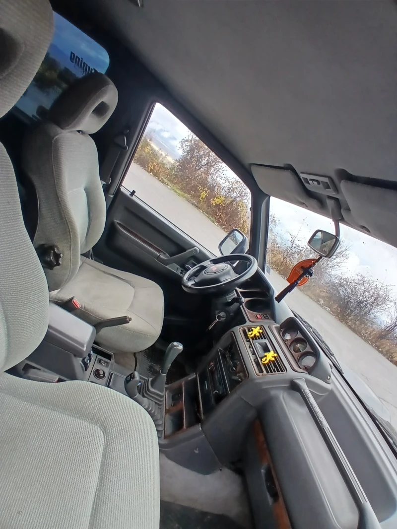 Mitsubishi Pajero 1.9  ТДИ               (РЕДОВЕН /УЗАКОНЕН), снимка 5 - Автомобили и джипове - 52513327