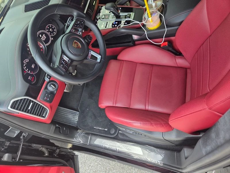 Porsche Cayenne 4.0 Turbo| 541к.с.| ВКЛ.ТЕХНОТЕСТ, снимка 11 - Автомобили и джипове - 55197706
