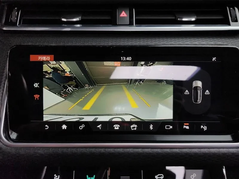 Land Rover Range Rover Velar 2.0 D240 R-DYNAMIC, снимка 14 - Автомобили и джипове - 55705682