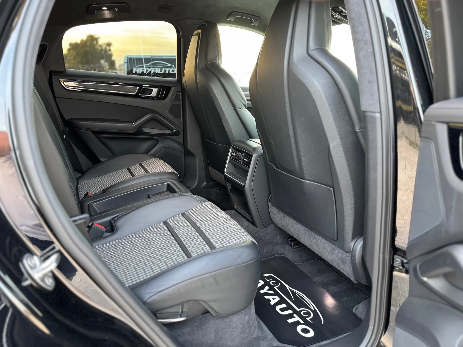 Porsche Cayenne Coupe= 3.0 V6= GT Package= Carbon Pack=  | Mobile.bg   13