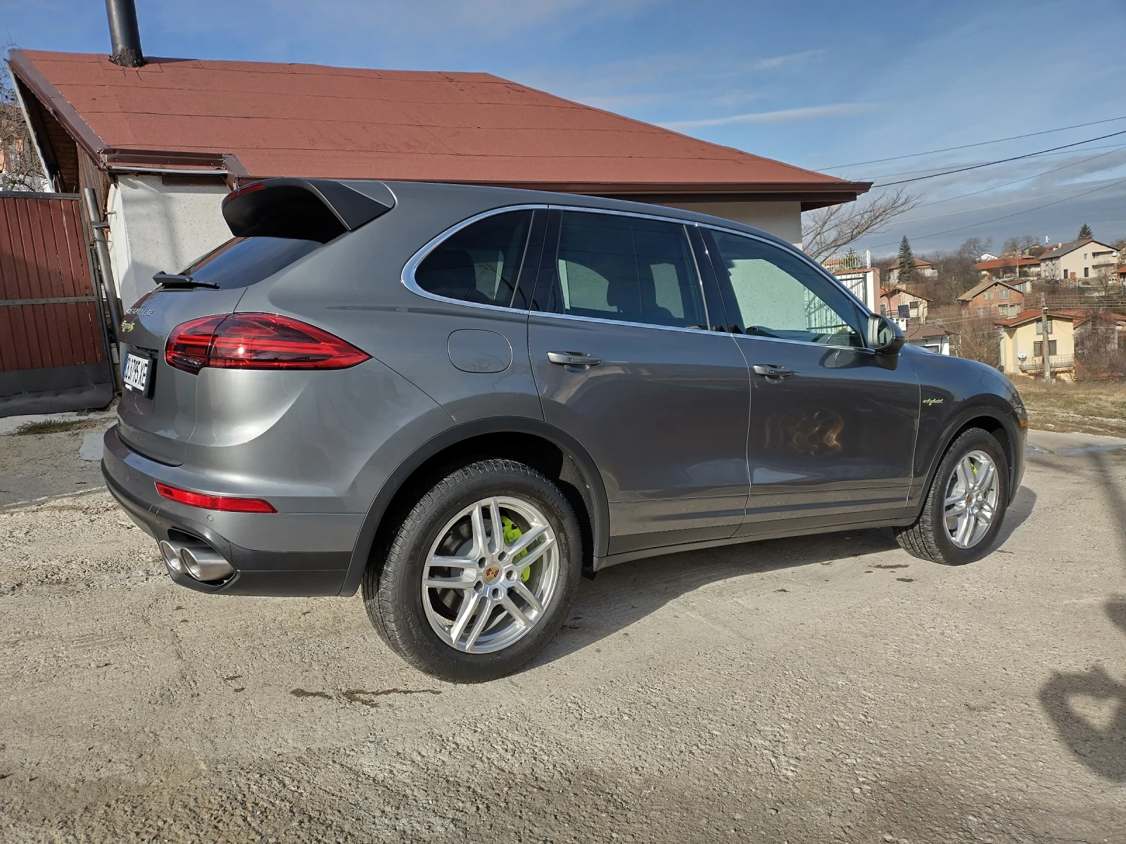 Porsche Cayenne S e-hybrid  - изображение 2