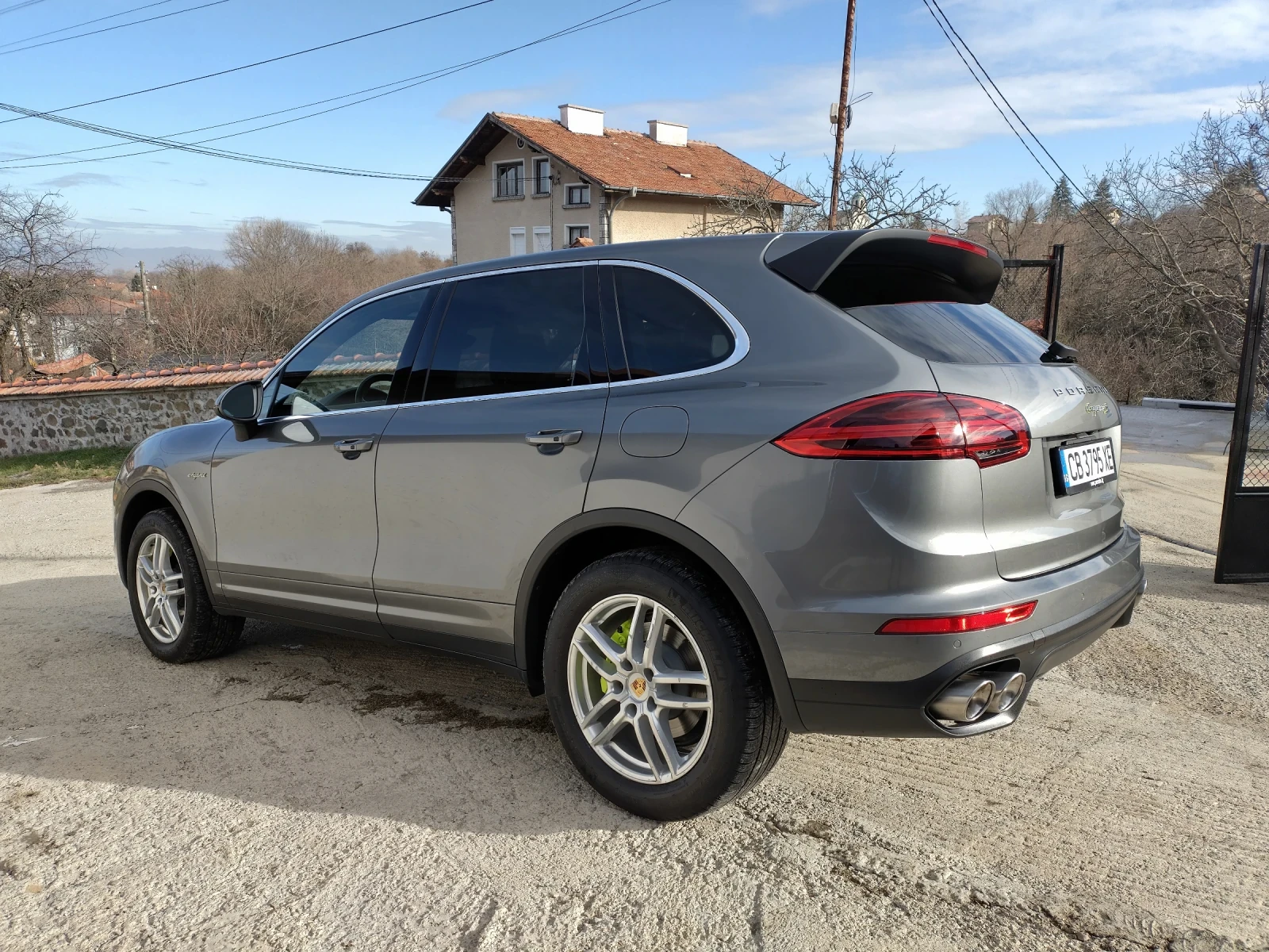 Porsche Cayenne S e-hybrid  - изображение 3