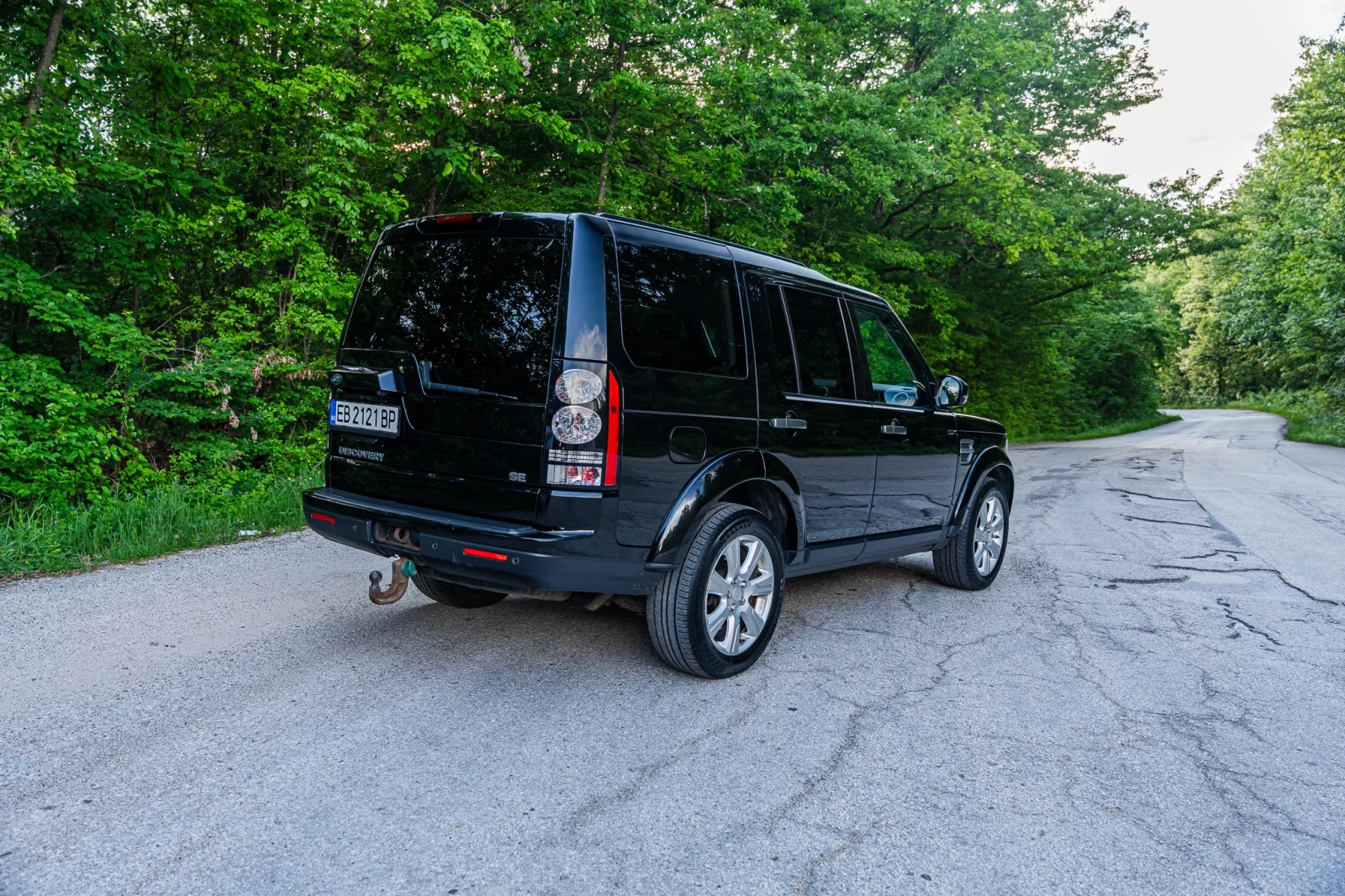 Land Rover Discovery 4  3.0 TDV6  - изображение 5