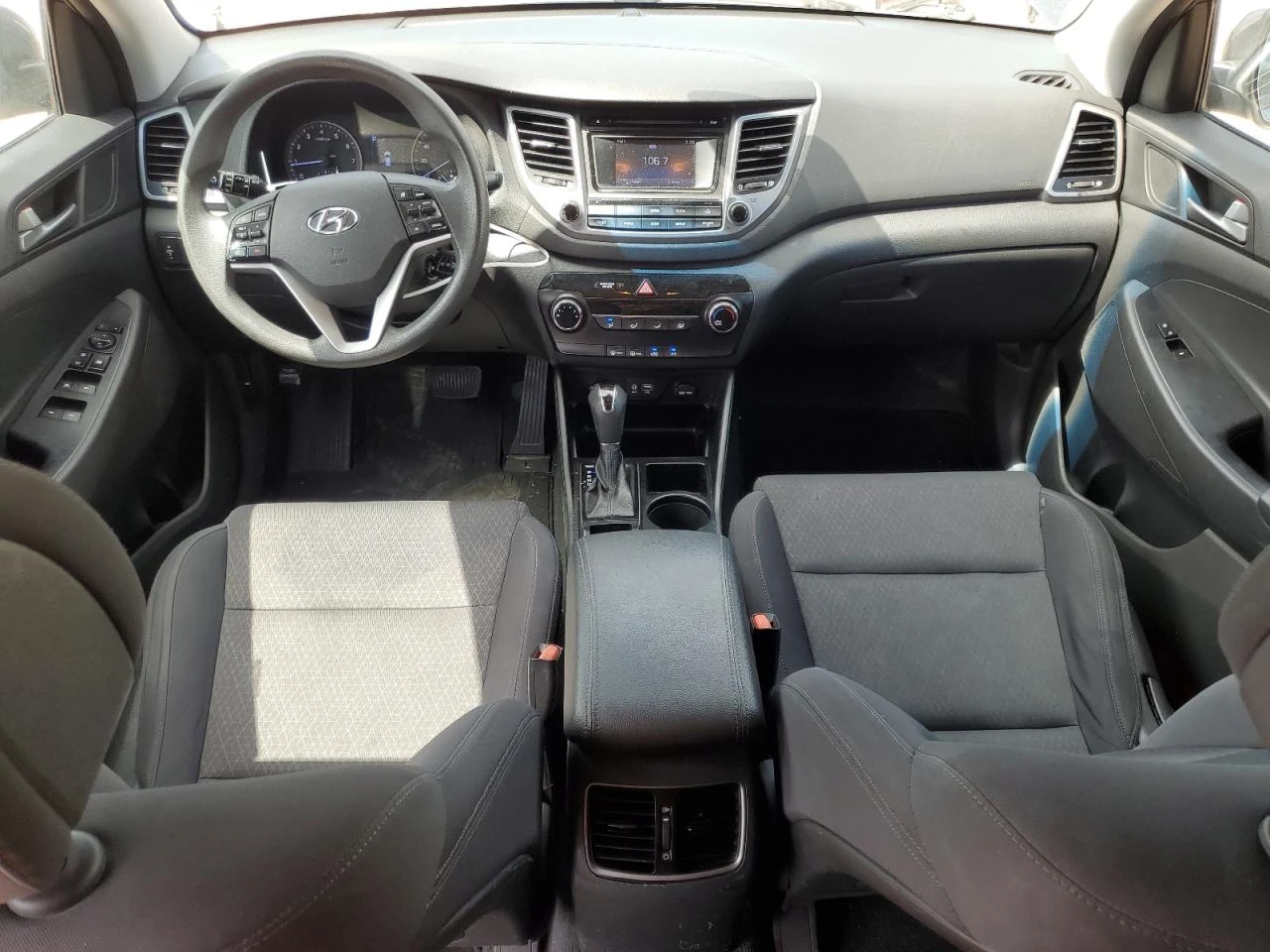 Hyundai Tucson LIMITED ECOFWD - изображение 9