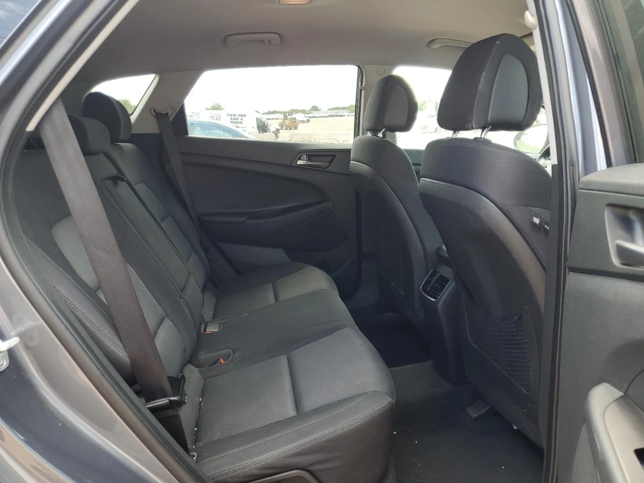 Hyundai Tucson LIMITED ECOFWD - изображение 8