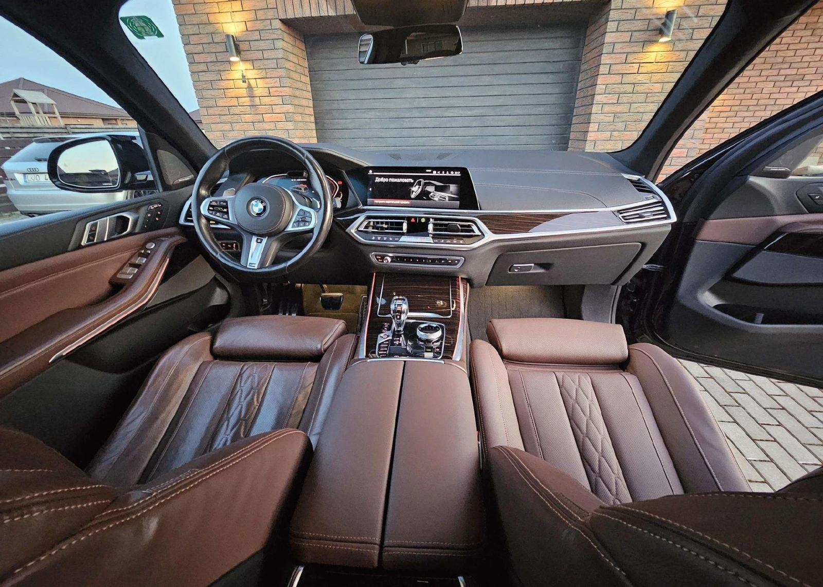 BMW X7 50i xDrive - изображение 6