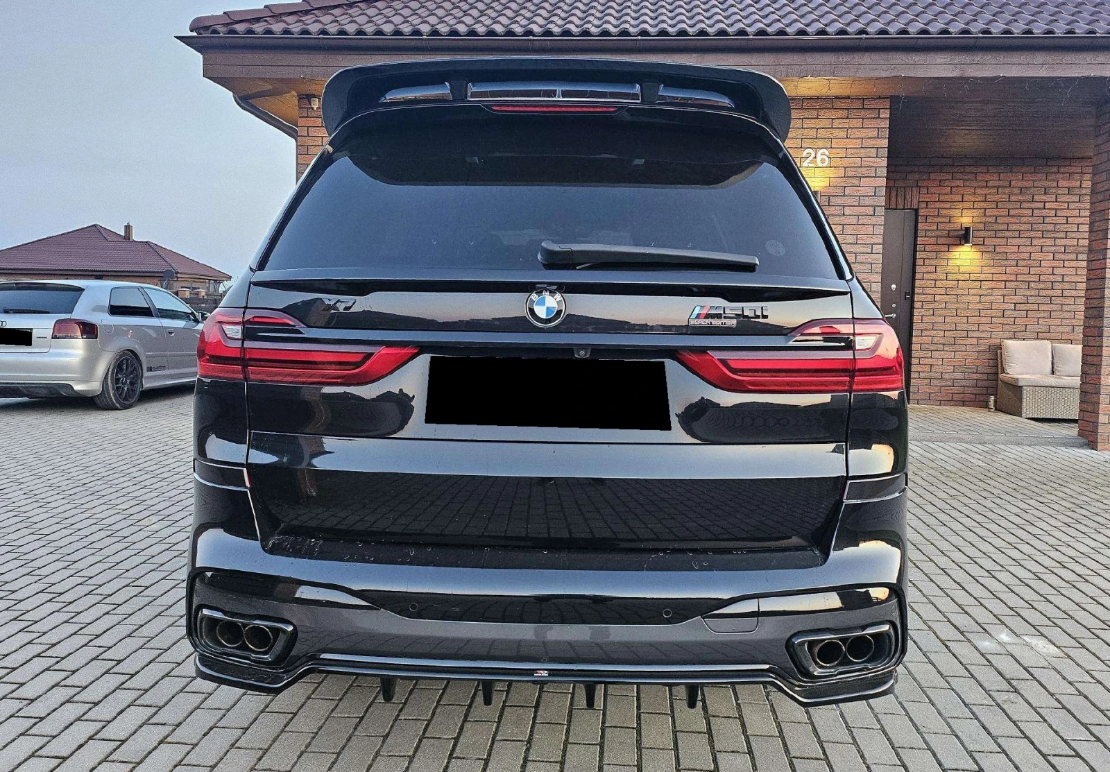 BMW X7 50i xDrive - изображение 3