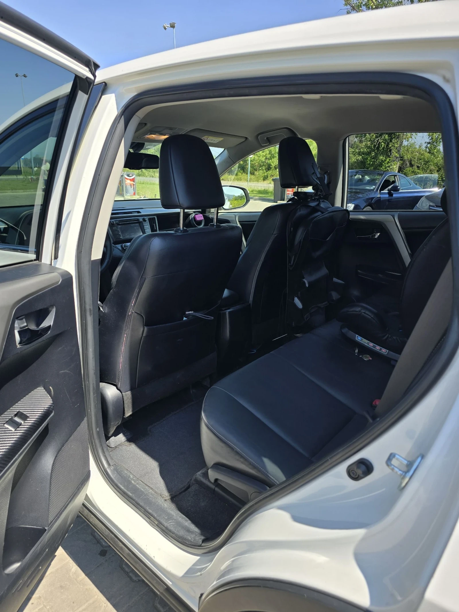 Toyota Rav4 2.2 D4D 150к.с. - изображение 9