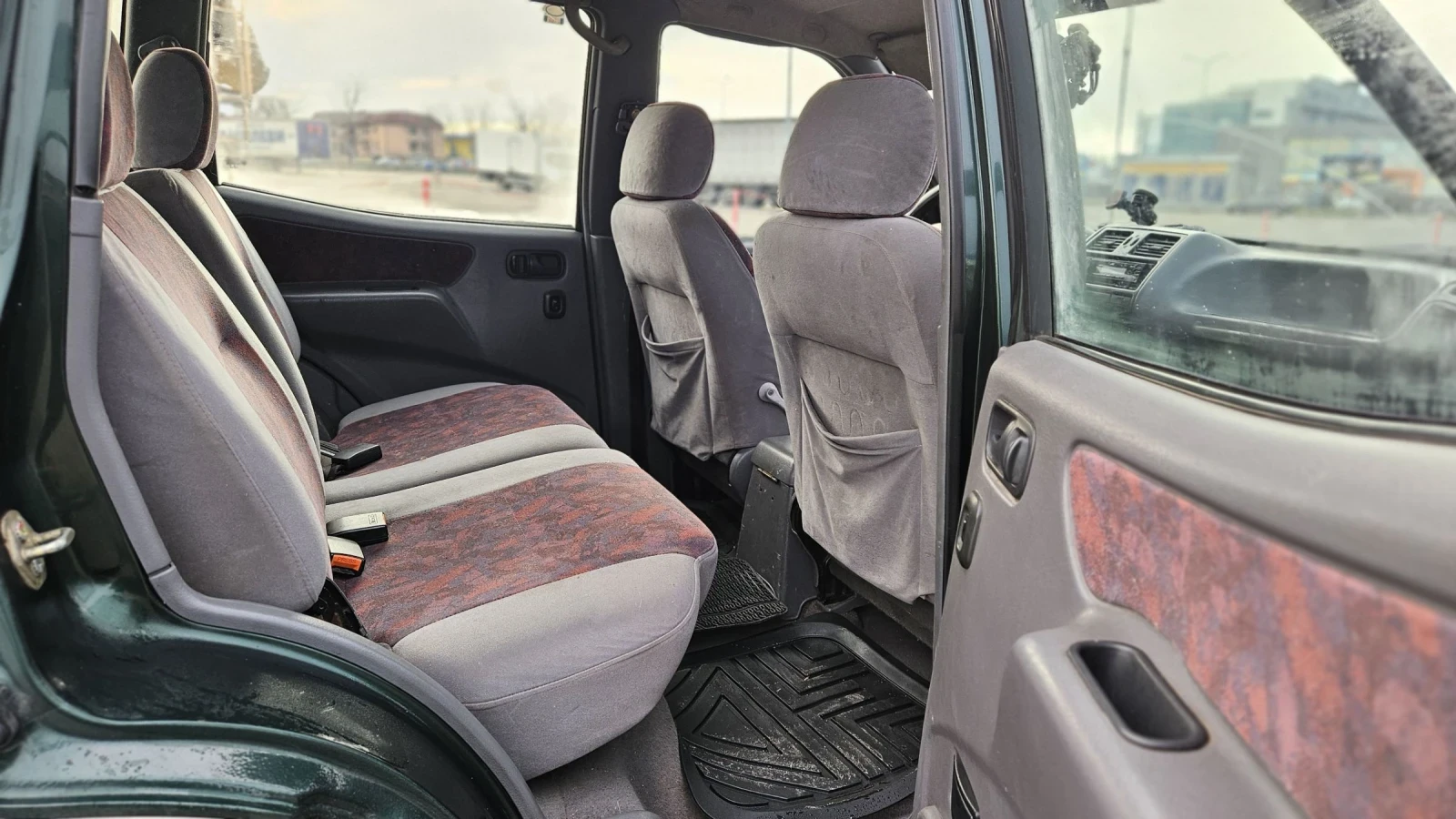 Nissan Terrano  - изображение 9