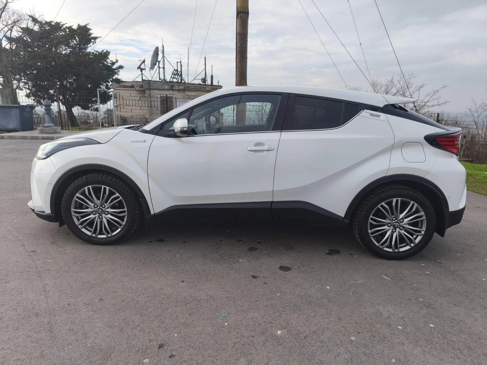 Toyota C-HR  - изображение 2