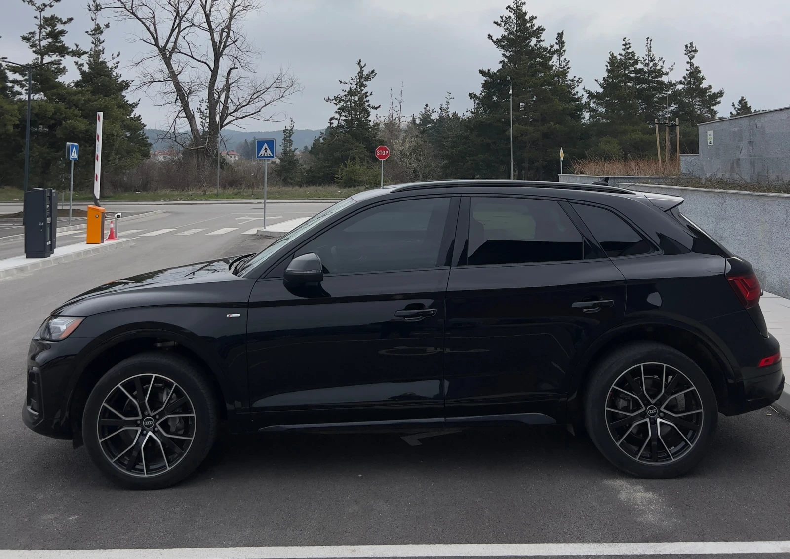 Audi Q5 Quattro* Sporback* Black Optic* Panorama, снимка 6 - Автомобили и джипове - 54209170