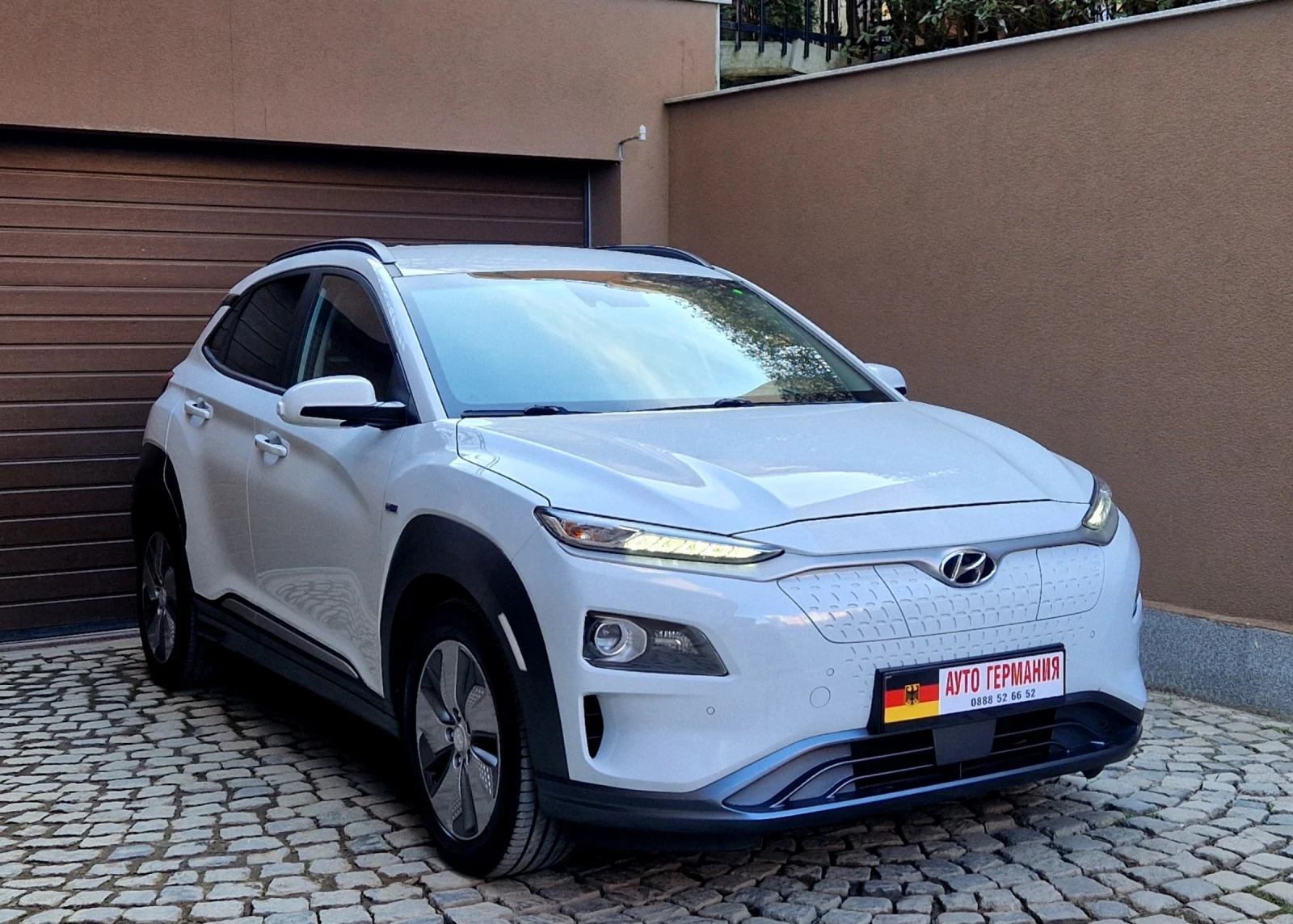 Hyundai Kona 64KWh/Premium/SOH100%