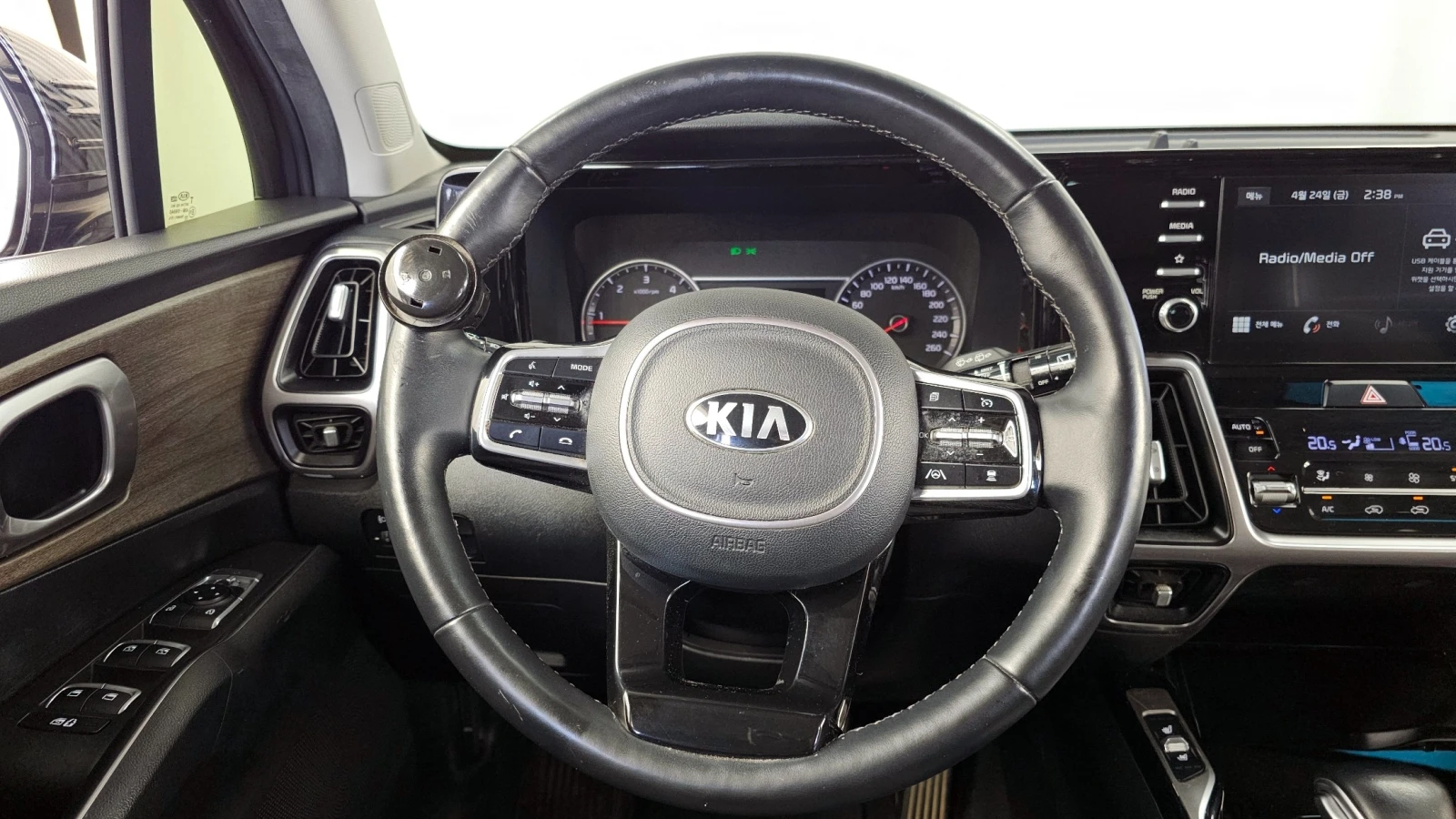 Kia Sorento 4th Generation 2.2 Diesel Prestige | DISTRONIC| , снимка 9 - Автомобили и джипове - 54700123