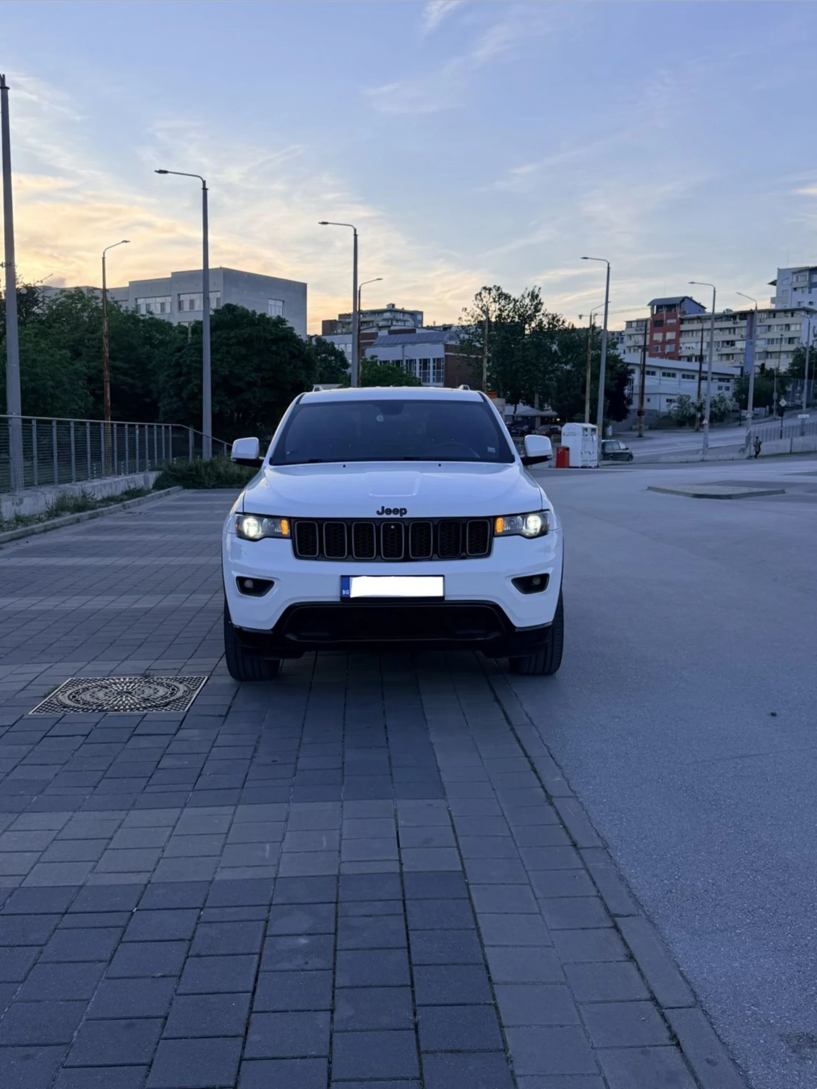 Jeep Grand cherokee 3.6 ГАЗ - 75 anniversary edition , снимка 2 - Автомобили и джипове - 54727987