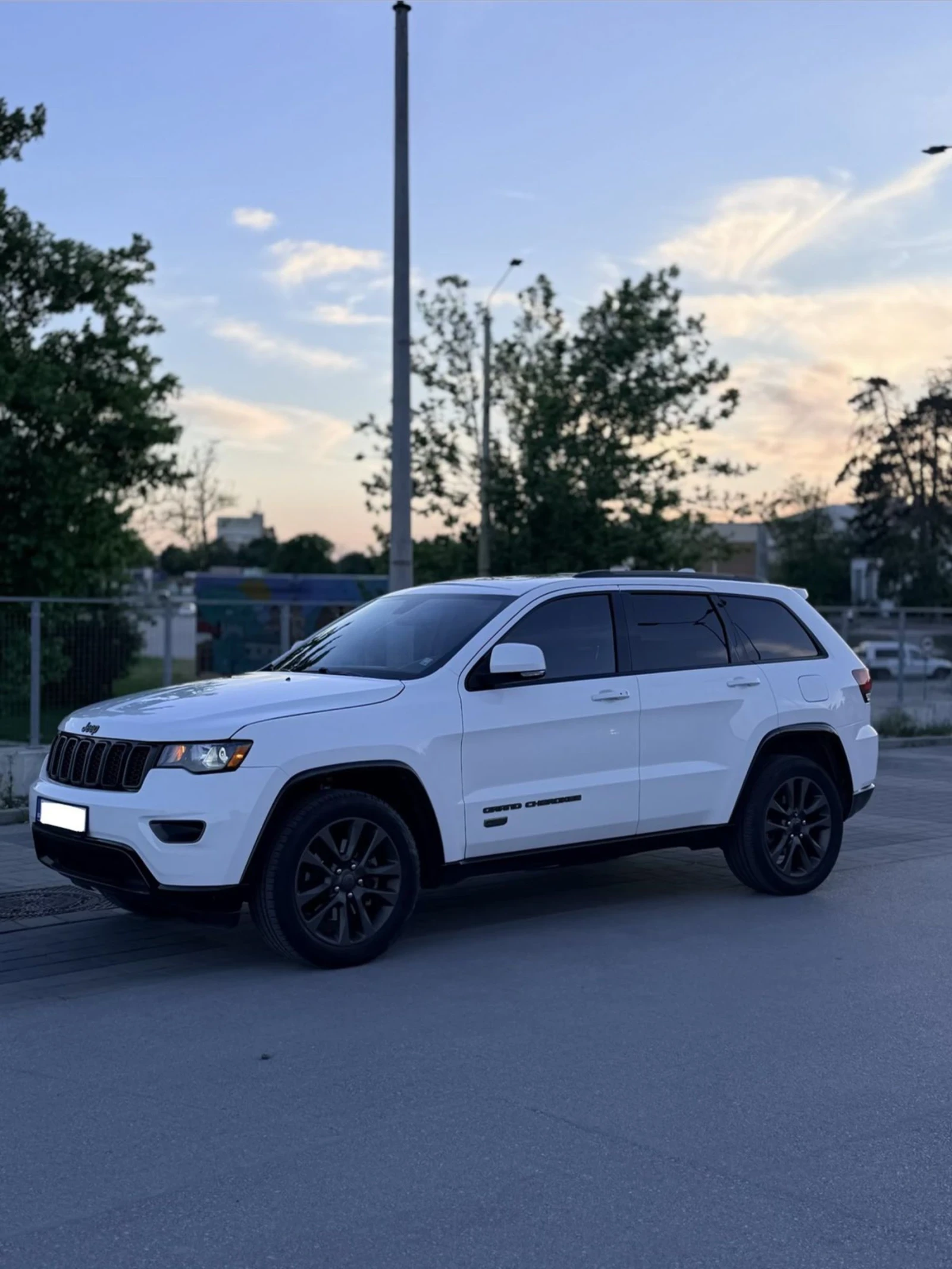 Jeep Grand cherokee 3.6 ГАЗ - 75 anniversary edition , снимка 4 - Автомобили и джипове - 54727987