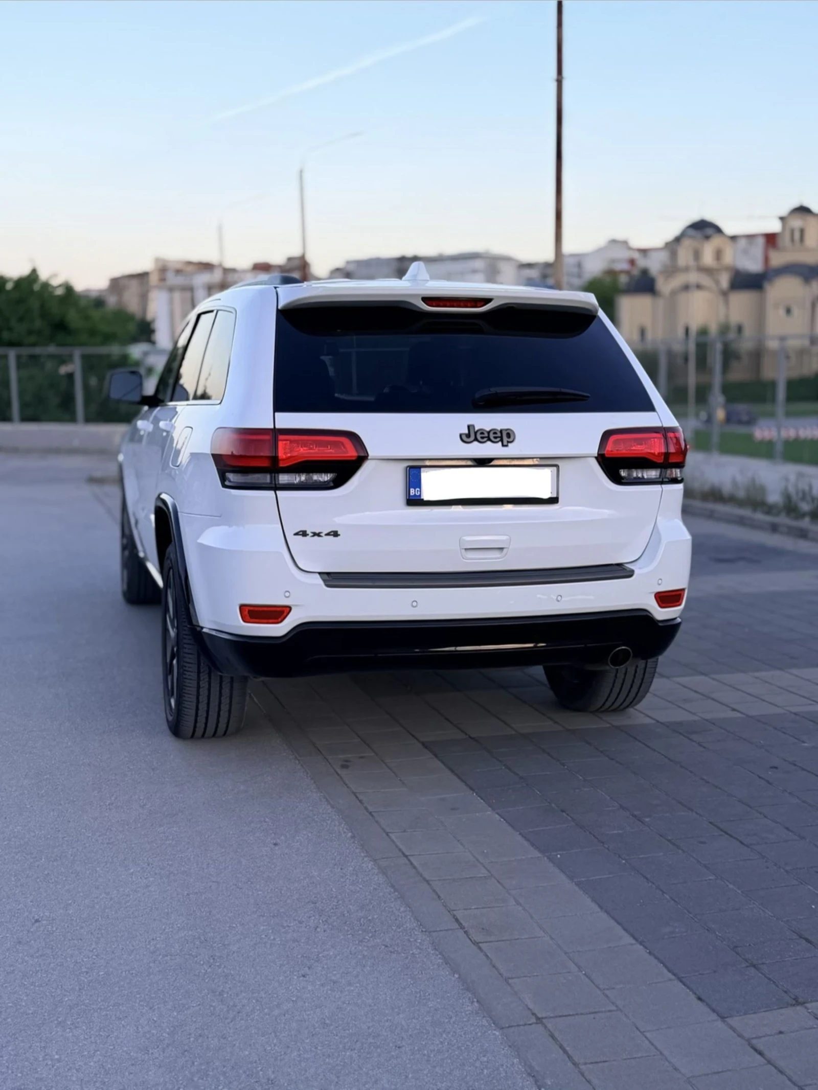 Jeep Grand cherokee 3.6 ГАЗ - 75 anniversary edition , снимка 6 - Автомобили и джипове - 54727987