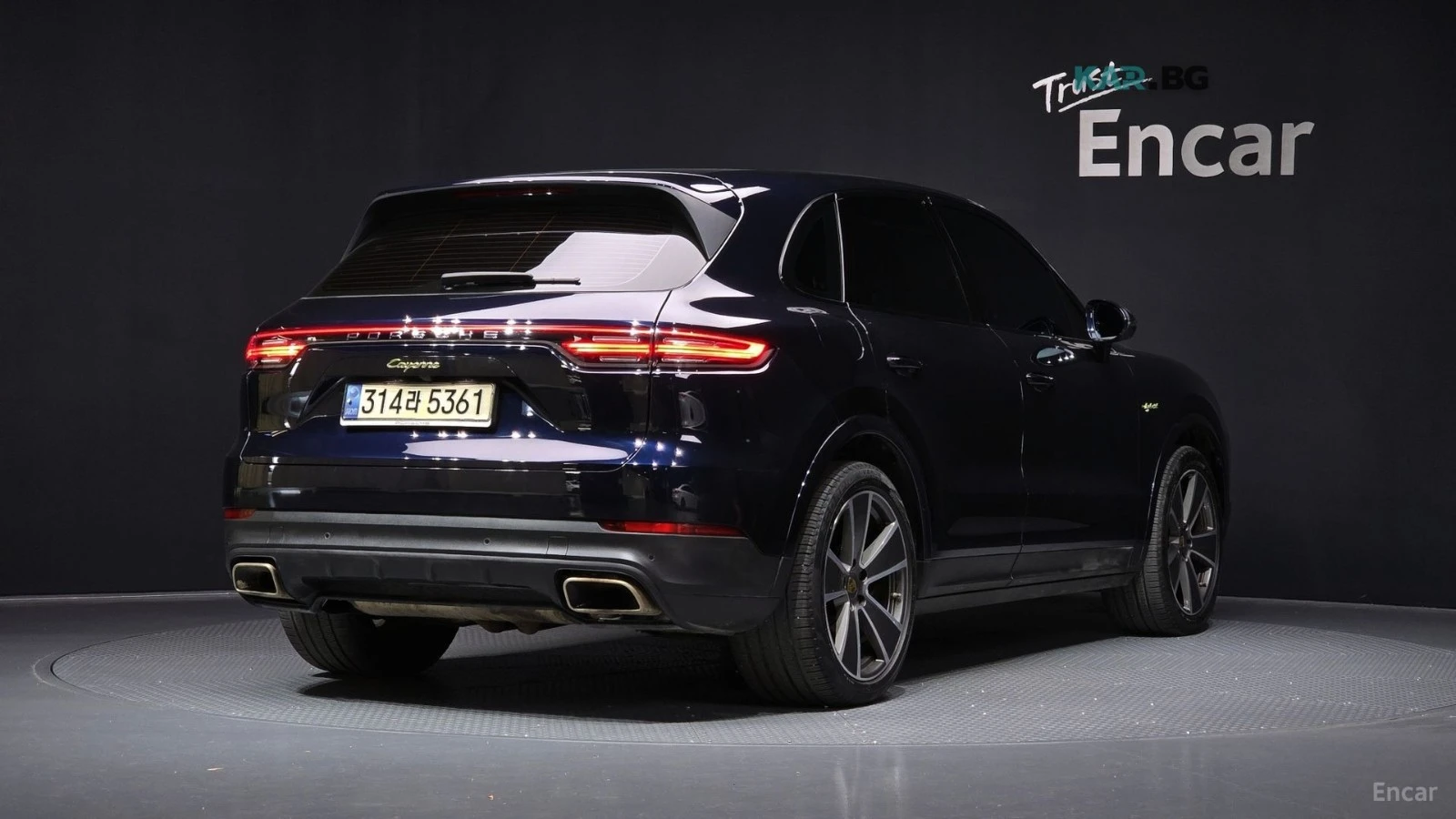Porsche Cayenne * 3.0E-Hybrid* ПОДГРЕВ* ОБДУХВАНЕ* 360* ПАНОРАМА* , снимка 2 - Автомобили и джипове - 54914453