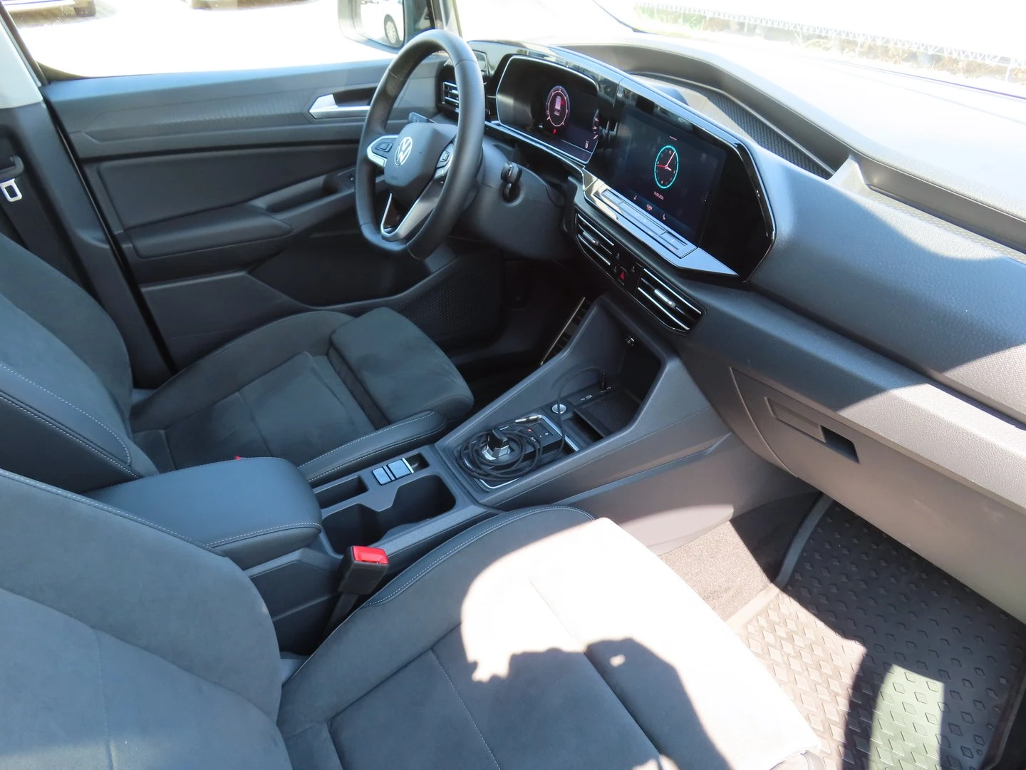 VW T-Roc | Mobile.bg � ����������� 12