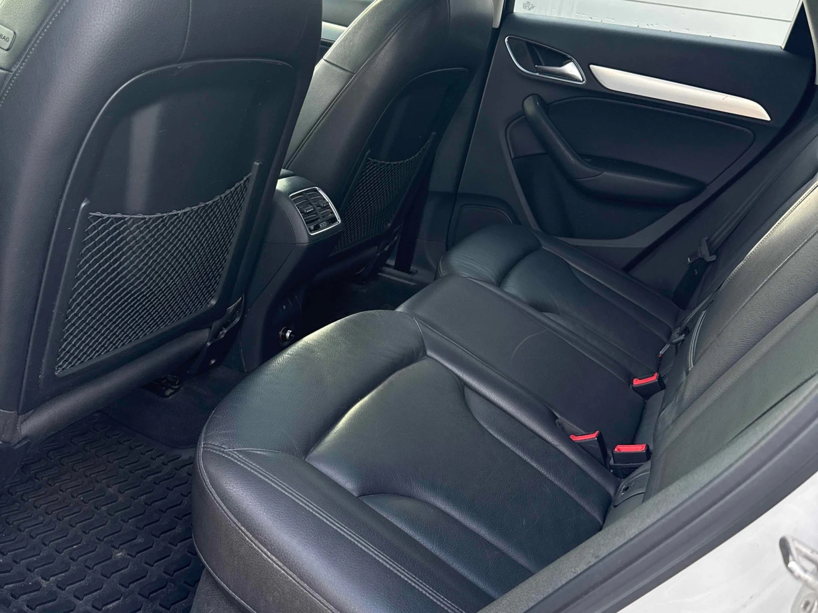 Audi Q3 * Progressiv * АВТОКРЕДИТ БЕЗ ПЪРВОНАЧАЛНА ВНОСКА, снимка 10 - Автомобили и джипове - 55844108