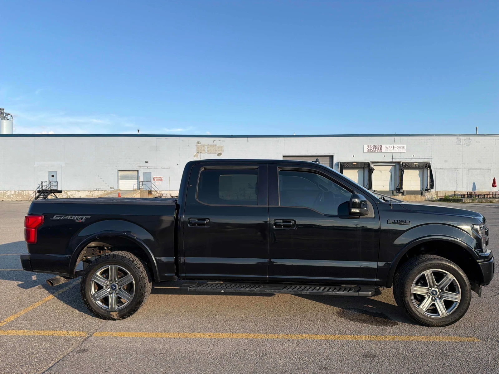 Ford F150 * LARIAT 4WD SuperCrew 5.5' Box* АВТОКРЕДИТ* , снимка 3 - Автомобили и джипове - 56040693