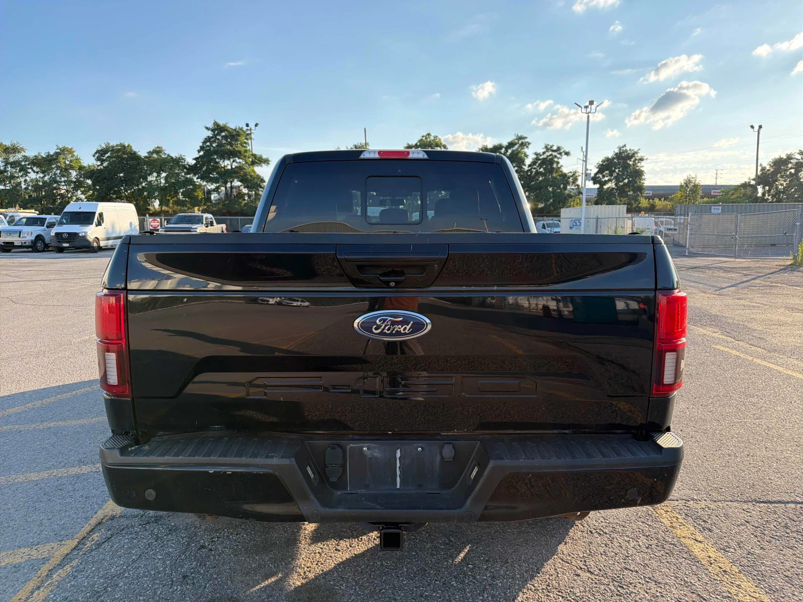 Ford F150 * LARIAT 4WD SuperCrew 5.5' Box* АВТОКРЕДИТ* , снимка 4 - Автомобили и джипове - 56040693