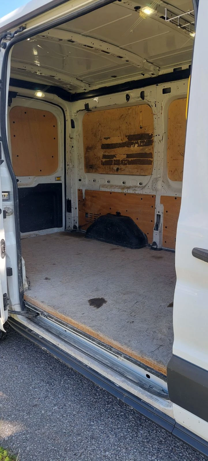 Ford Transit 2.0 tdci клима , снимка 8 - Бусове и автобуси - 54713816
