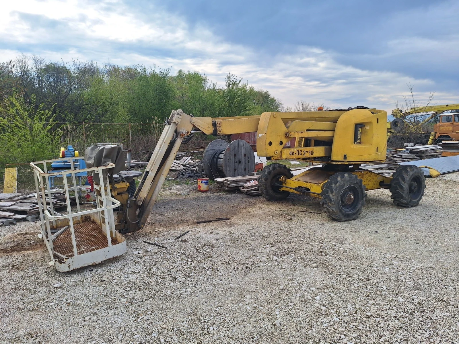 Автовишка Друга марка Hailote 18m - изображение 3