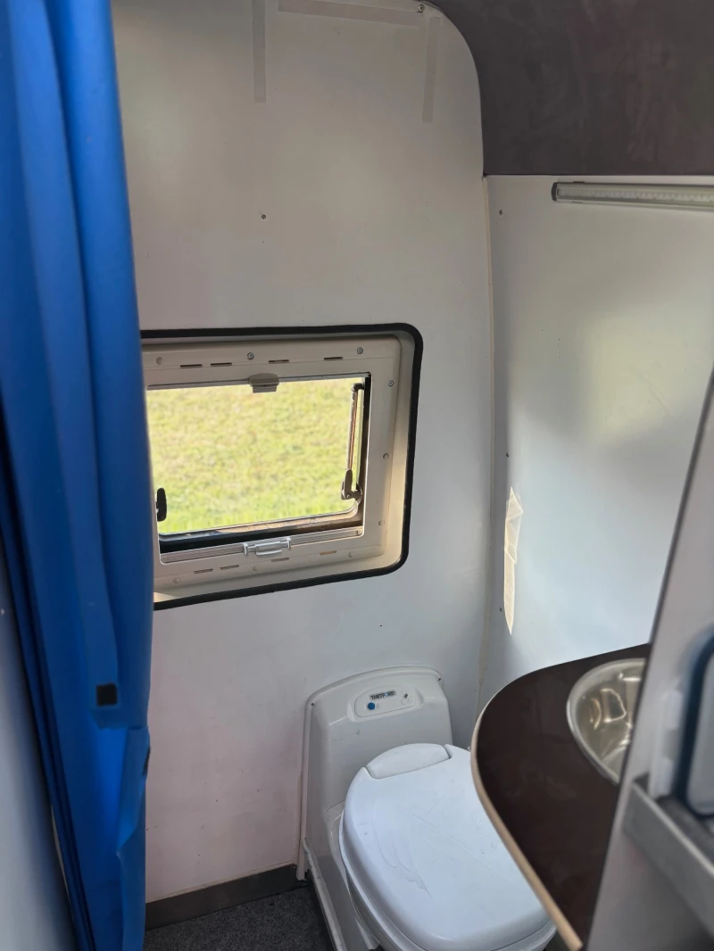 Кемпер Mercedes-Benz SPRINTER 4х4, снимка 11 - Каравани и кемпери - 52531439