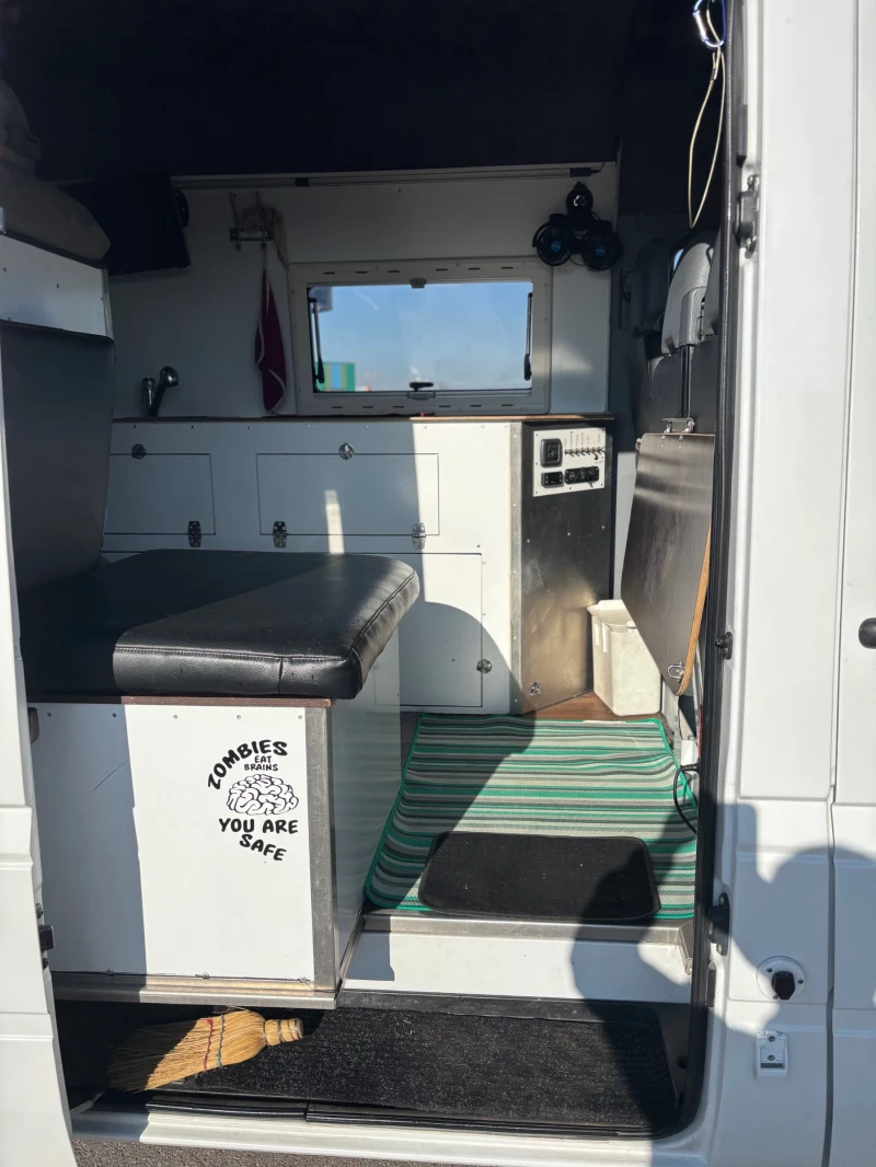 Кемпер Mercedes-Benz SPRINTER 4х4, снимка 7 - Каравани и кемпери - 52531439