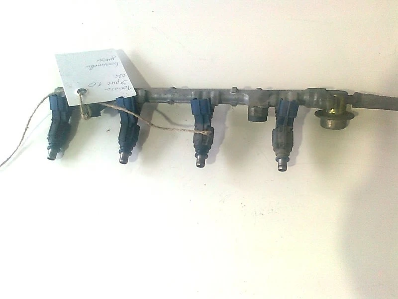 бензинова дюза за Тойота Ярис 1.0 vvti 