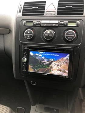 VW Touran 2,0 тди На части, снимка 11