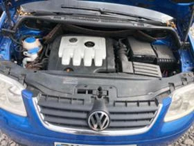 VW Touran 2,0 тди На части, снимка 3
