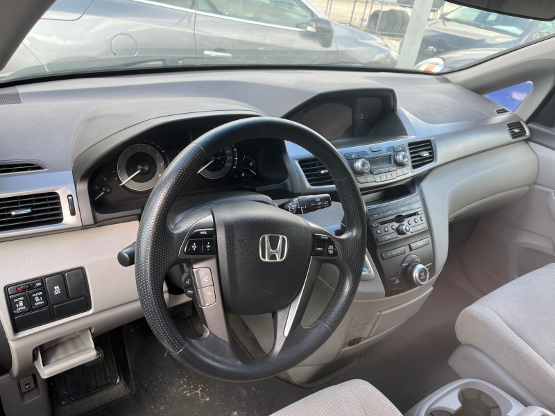 Honda Odyssey, снимка 6 - Автомобили и джипове - 44670532