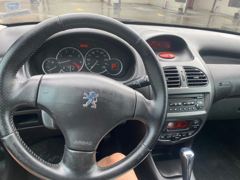 Peugeot 206, снимка 9 - Автомобили и джипове - 47023645