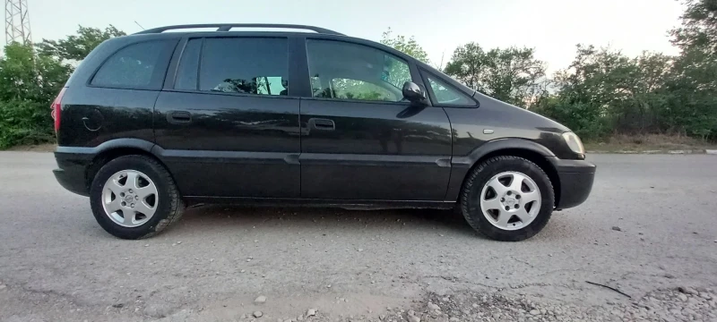 Opel Zafira 1.8 16V Газ, снимка 5 - Автомобили и джипове - 47348996