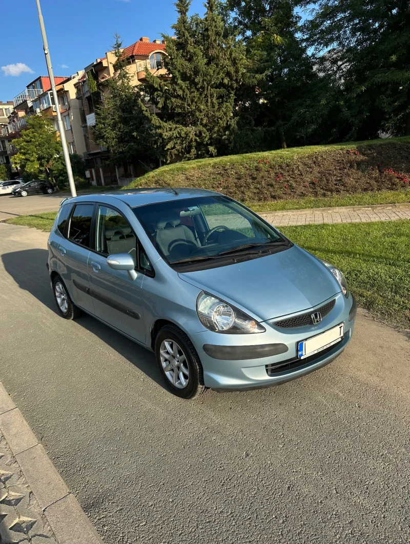 Honda Jazz 1.4i Avtomat, снимка 1 - Автомобили и джипове - 47333434