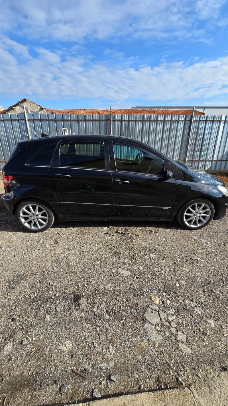 Mercedes-Benz B 180, снимка 7 - Автомобили и джипове - 47361622