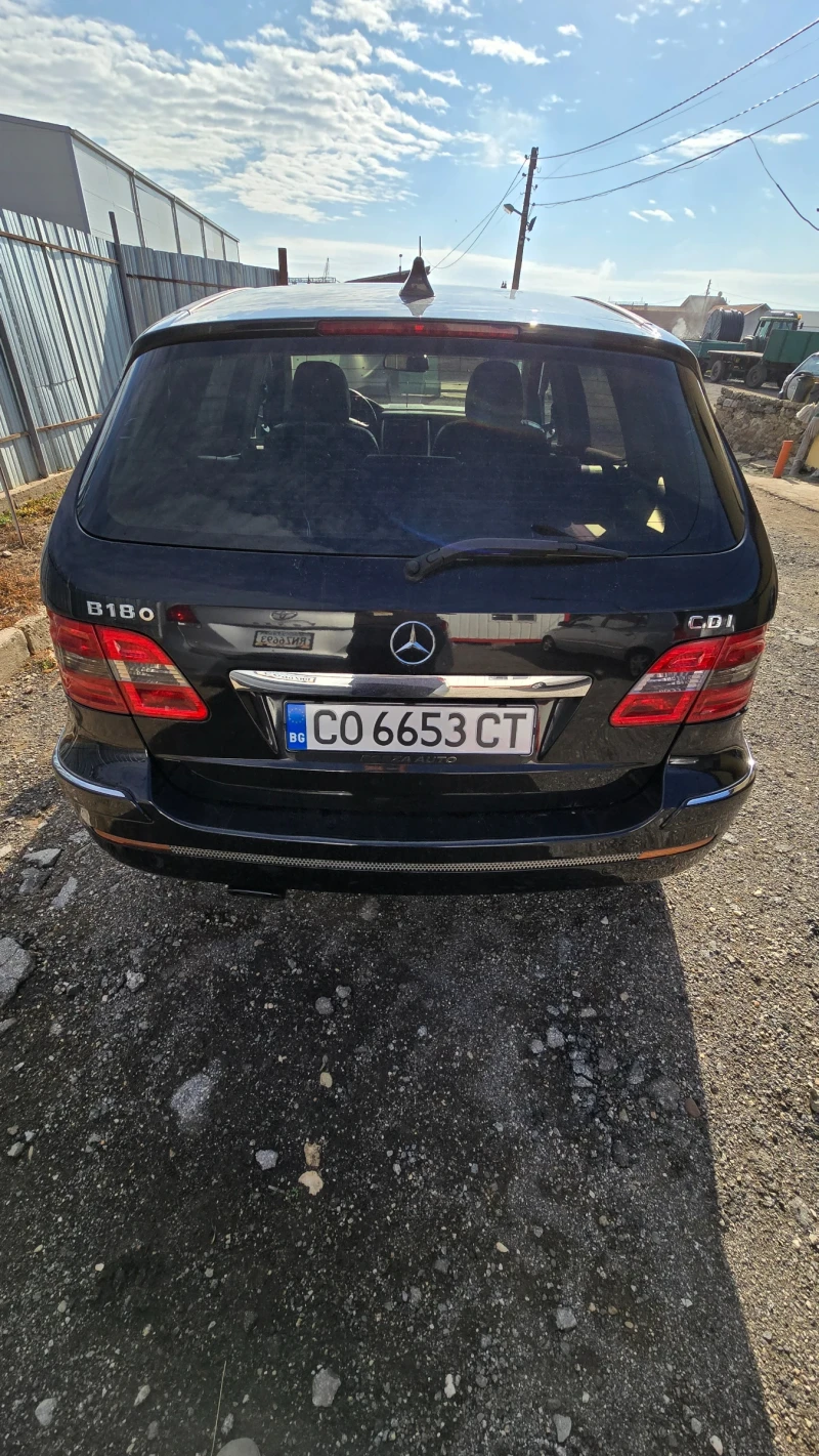 Mercedes-Benz B 180, снимка 5 - Автомобили и джипове - 47361622