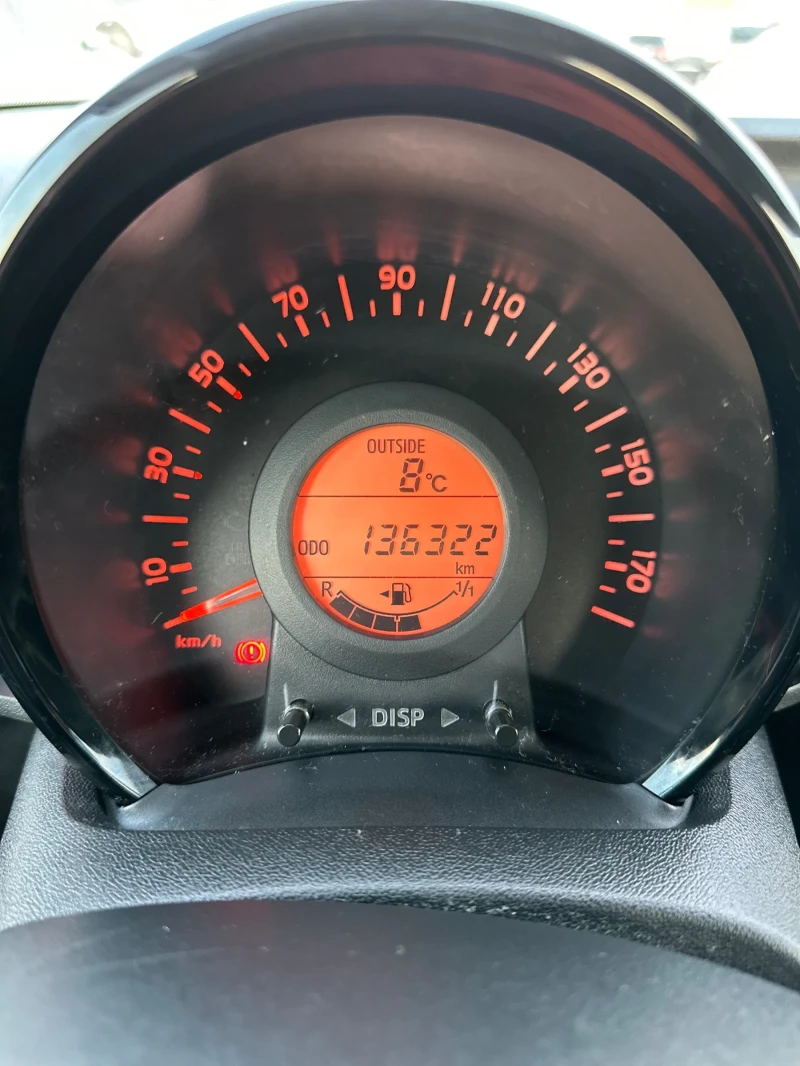 Toyota Aygo 1.0i / Euro6 / NAVI / Keyless , снимка 10 - Автомобили и джипове - 48015556