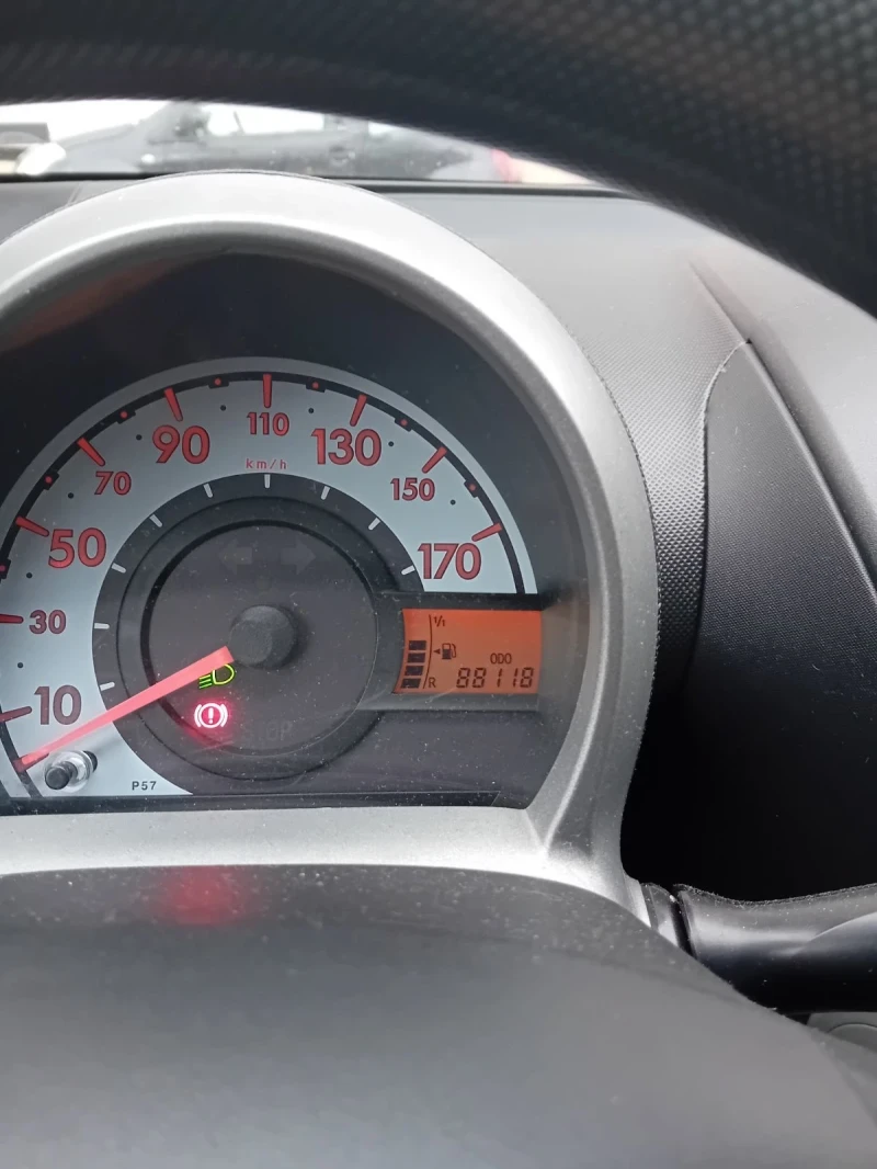 Toyota Aygo, снимка 5 - Автомобили и джипове - 48854221