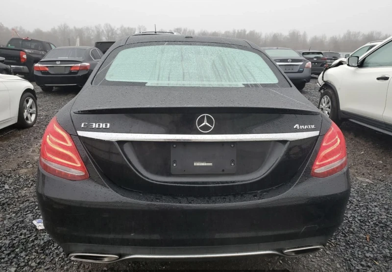 Mercedes-Benz C 300, снимка 6 - Автомобили и джипове - 49576647