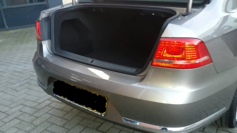 VW Passat B7 TDI Blue Motion, снимка 6 - Автомобили и джипове - 50964364