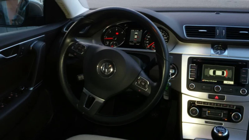 VW Passat B7 TDI Blue Motion, снимка 2 - Автомобили и джипове - 50964364