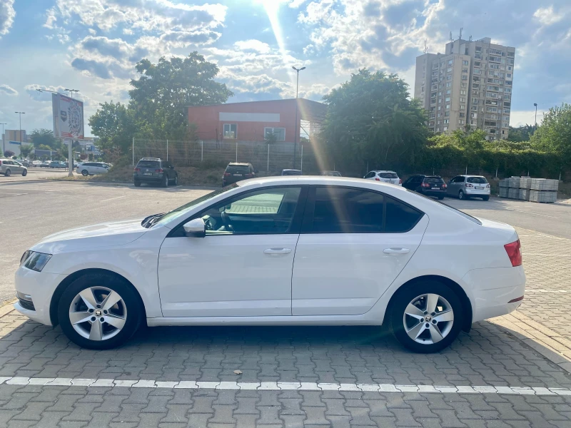 Skoda Octavia 1.6TDI AUTOMATIC 7DSG 197 лева месечна вноска, снимка 2 - Автомобили и джипове - 51289674