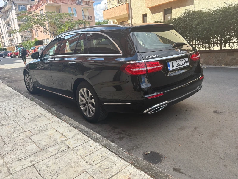 Mercedes-Benz E 300, снимка 4 - Автомобили и джипове - 52098737