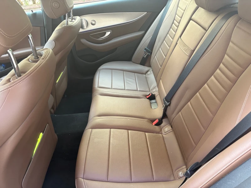 Mercedes-Benz E 300, снимка 8 - Автомобили и джипове - 52098737